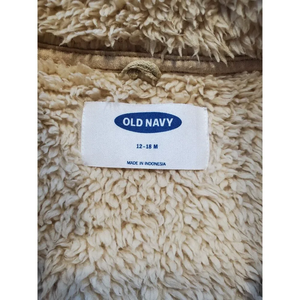 Old Navy 12-18M Fuzzy Fleece Vest Beige Warm Fall Winter Spring VGUC